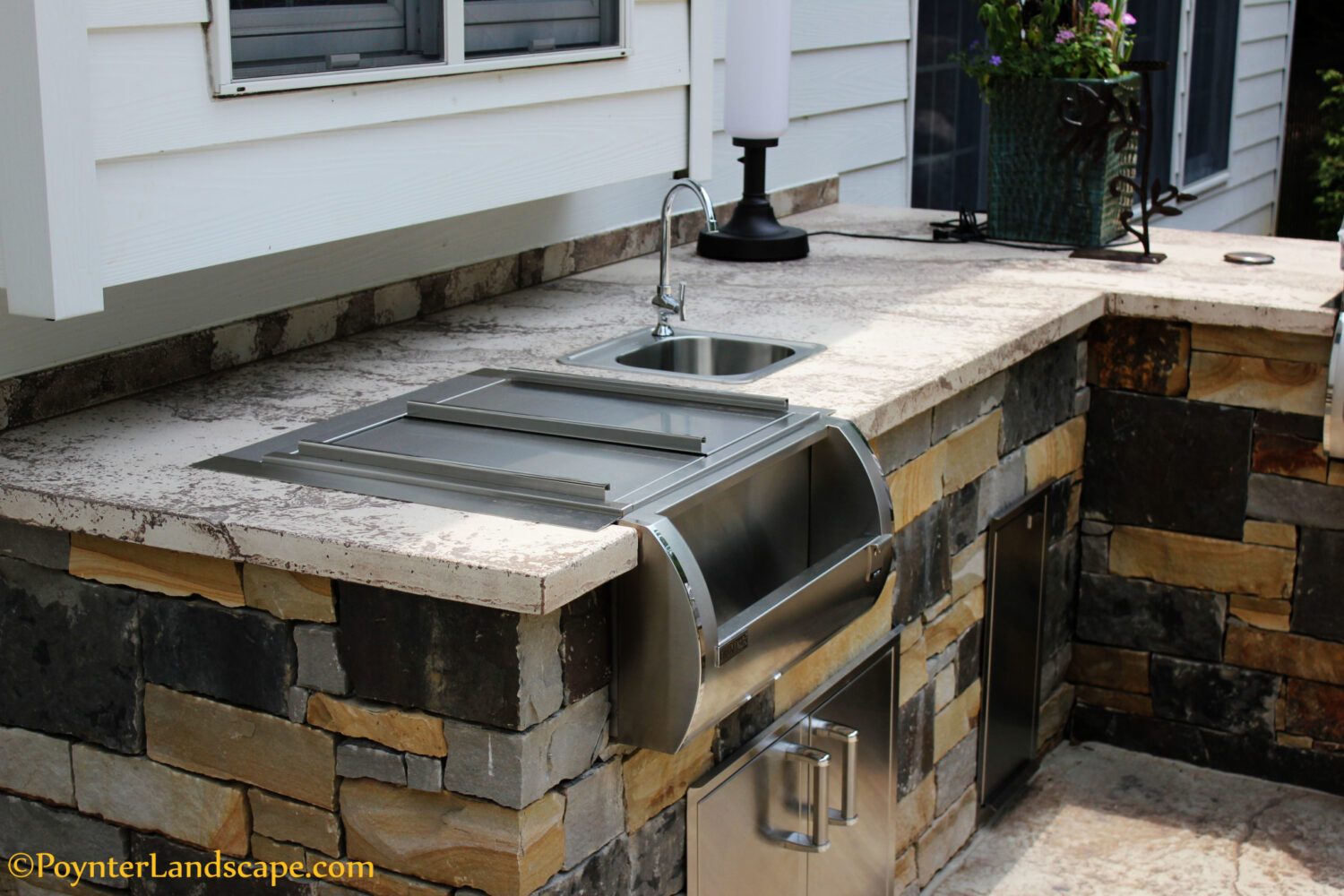 Outdoor Kitchens | Poynter Landscape